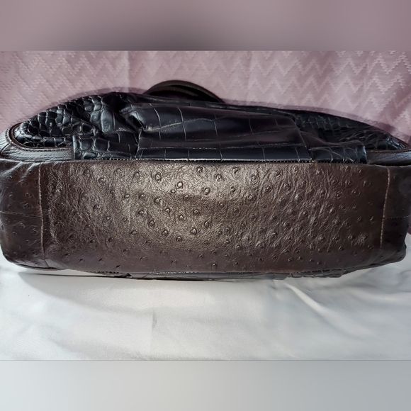 Coach Black/ Brown Espresso Textured Leather Satchel with Gold Hardware - Picture 7 of 14